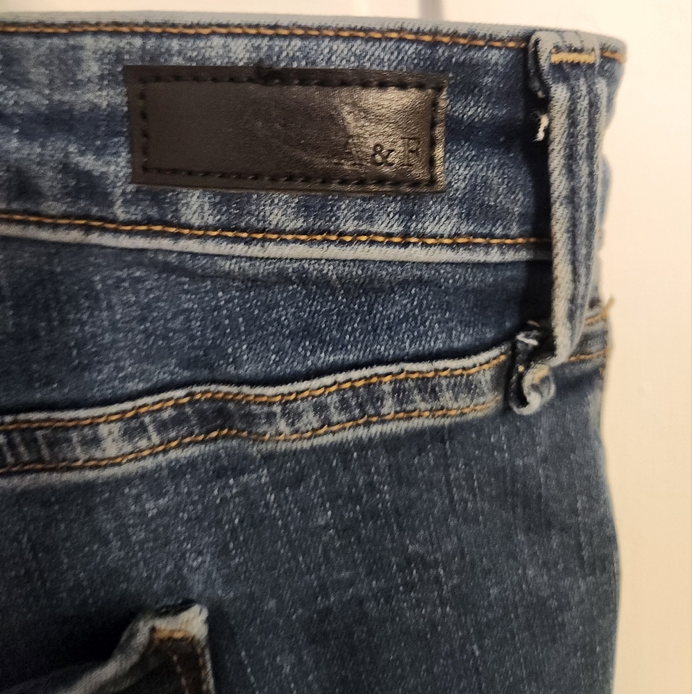 Abercrombie & Fitch Distressed Super Skinny High Rise Jegging Curve Love Size 24 - Picture 4 of 4